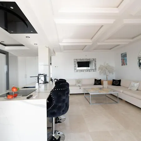 Elegant With A Terrace And Sea Vews
