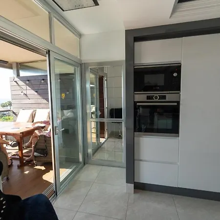 Elegant With A Terrace And Sea Vews * Sotogrande