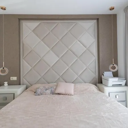 Elegant With A Terrace And Sea Vews Sotogrande