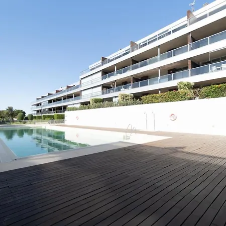 Elegant With A Terrace And Sea Vews Sotogrande