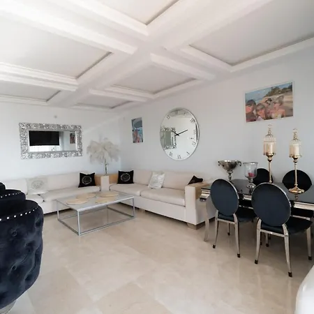 Elegant With A Terrace And Sea Vews